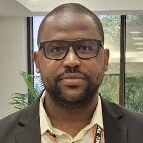 Dr. Siraj Mashan Al Qunaynah